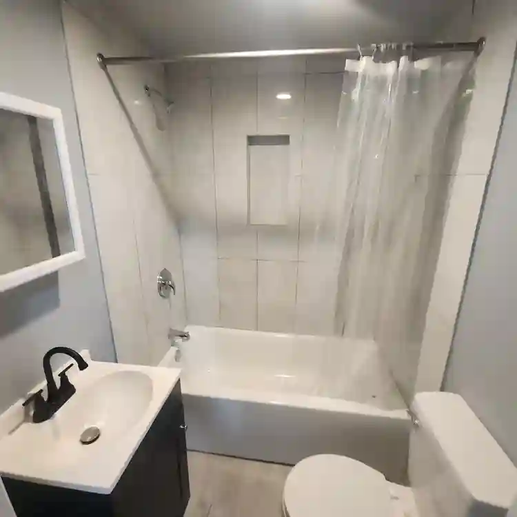 Rooms in Bradenton, Palmetto & SRQ