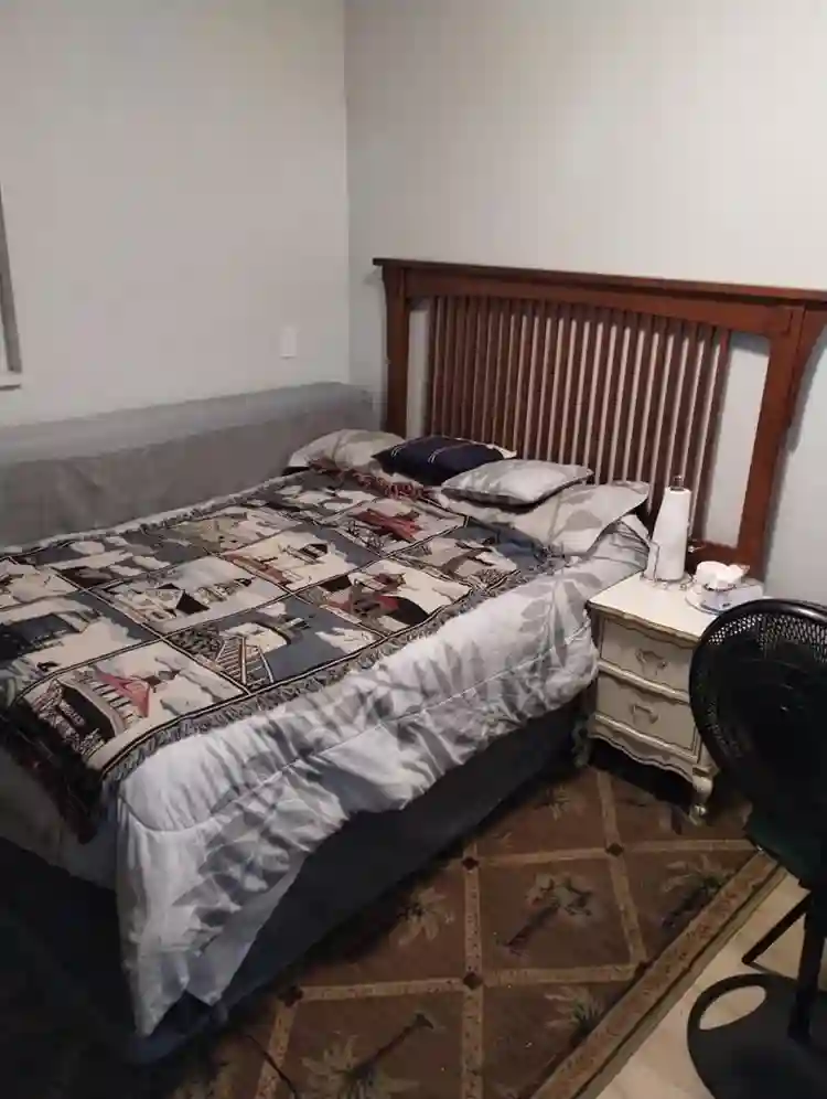 Rooms in Bradenton, Palmetto & SRQ
