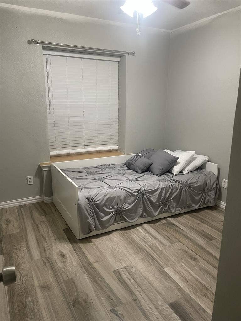Room for rent