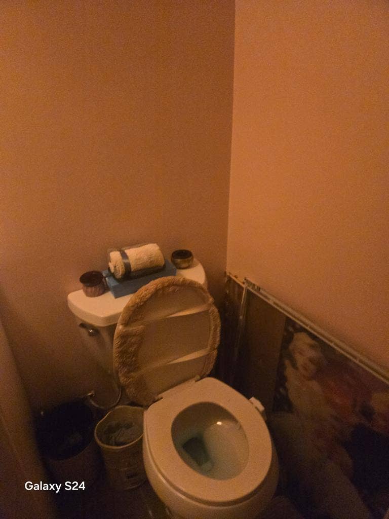 Studio Loft looking 4 Roommate
