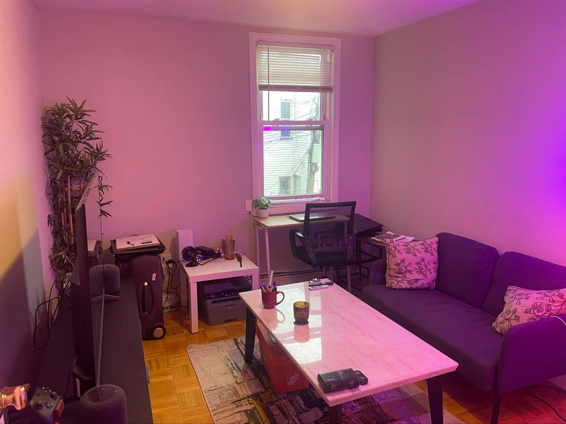 Fully Furnished LGBTQ Friendly Room