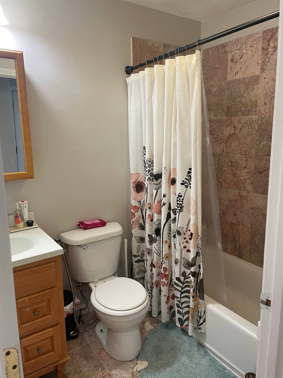 Fully Furnished LGBTQ Friendly Room