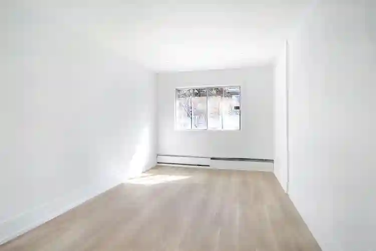 Bright & Spacious 1-Bedroom | NDG