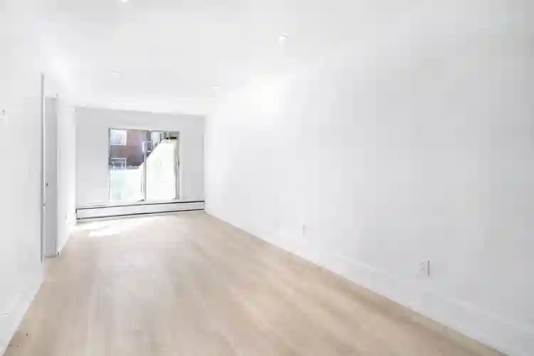 Bright & Spacious 1-Bedroom | NDG