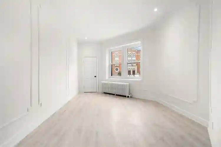 Bright & Modern 2-Bedroom | CDN-NDG
