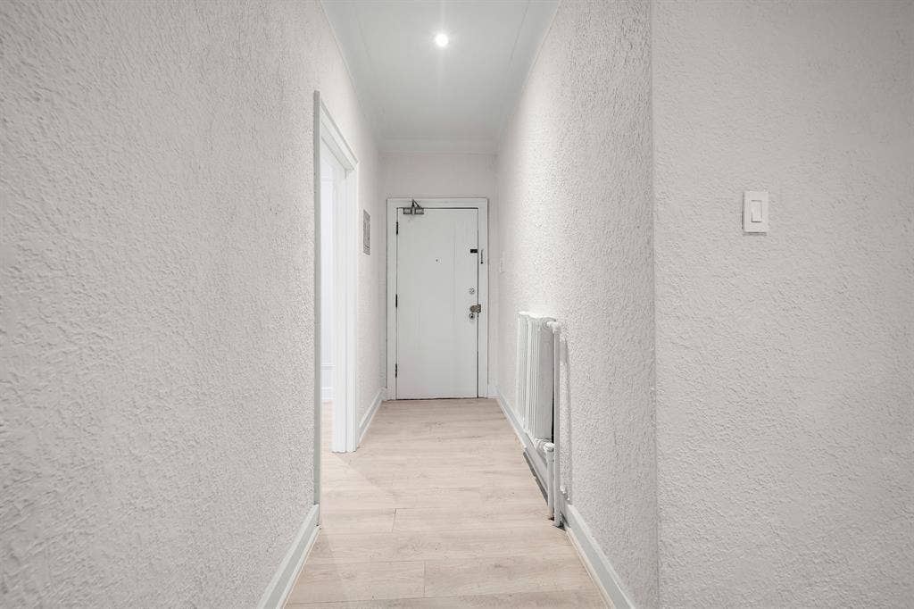Bright & Modern 2-Bedroom | CDN-NDG
