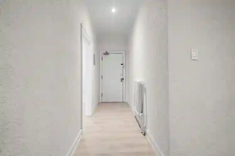 Bright & Modern 2-Bedroom | CDN-NDG