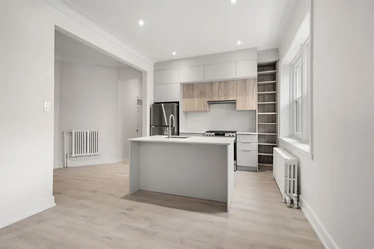 Bright & Modern 2-Bedroom | CDN-NDG