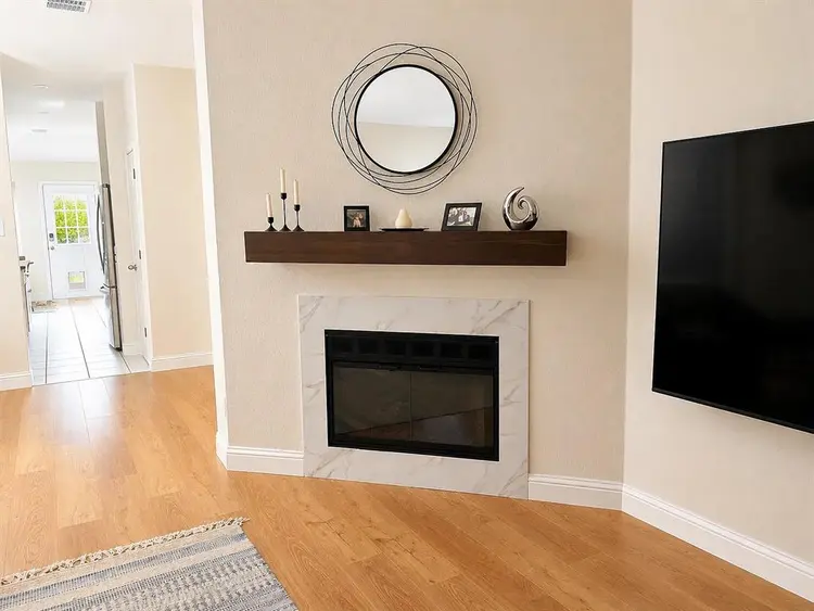 2 BR in Austin