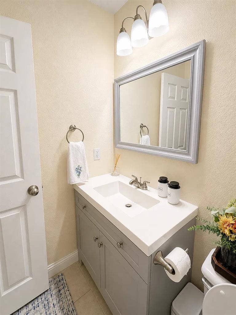2 BR in Austin