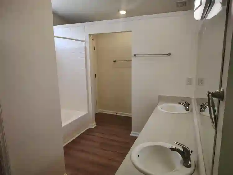 3 BR in Marietta