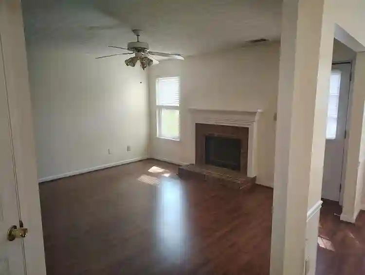 3 BR in Marietta