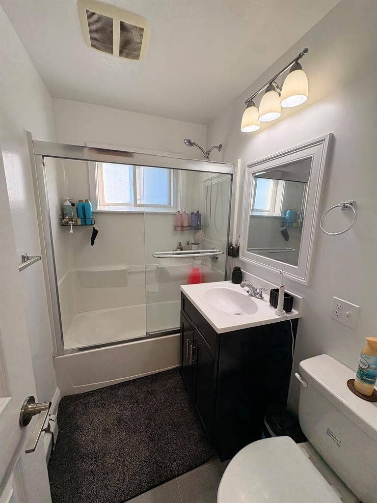 Renting a room in a 2bedr00m apartm