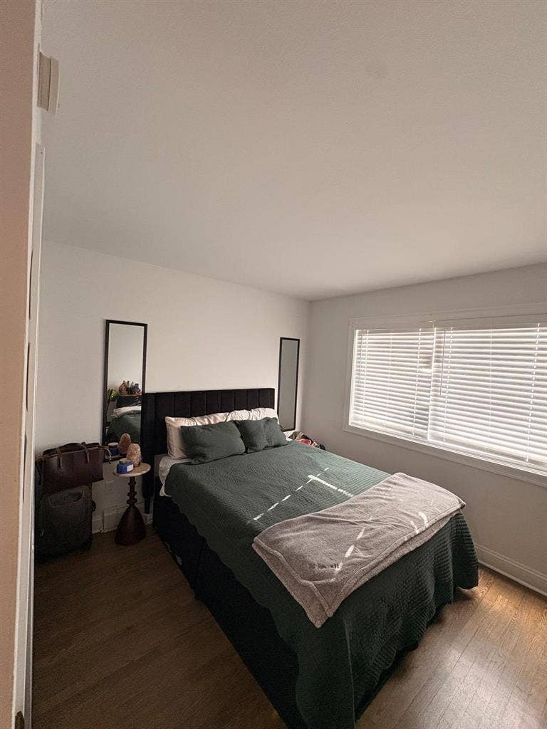 Renting a room in a 2bedr00m apartm