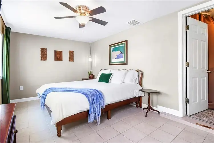 2 bedrooms available