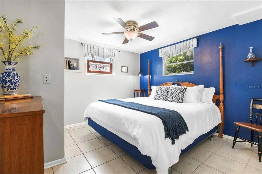 2 bedrooms available