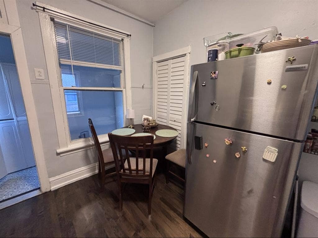 2 Bed in Wicker Park/Bucktown!