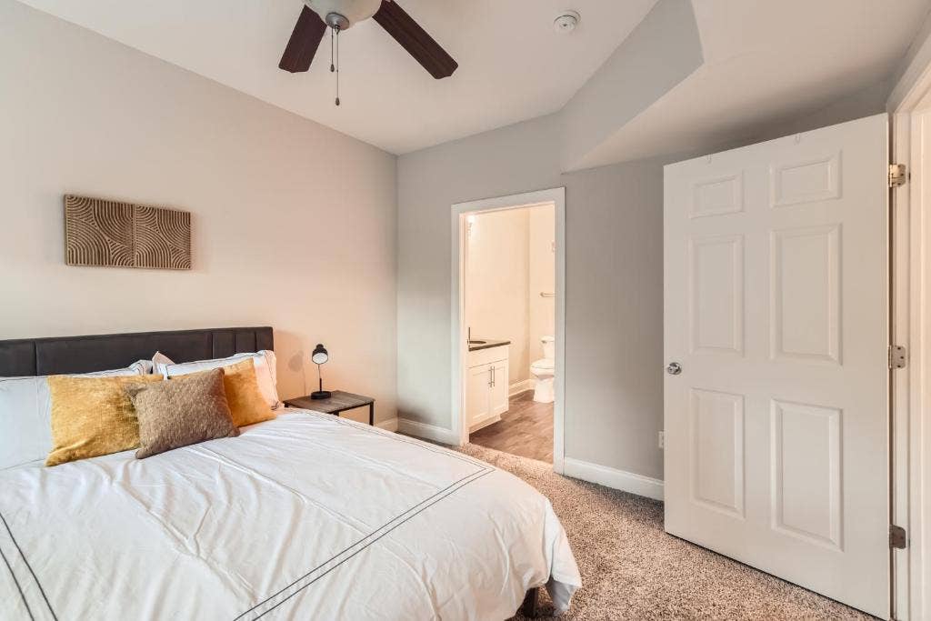 Stylish City Living at 849 Beacon