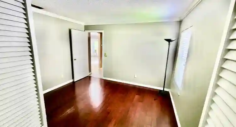Roomate needed