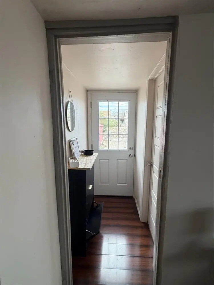 Your own separate entrance room.