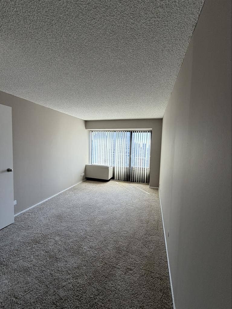 MasterBed+Private bath/Streetervill