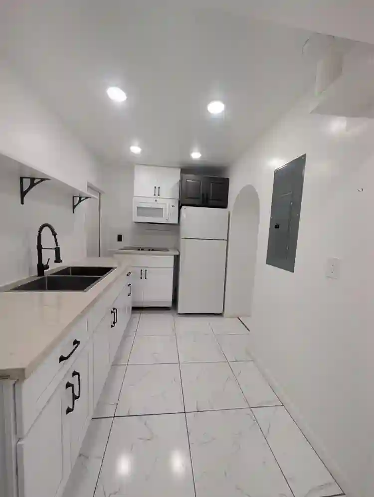 Private Room with Private Entrance