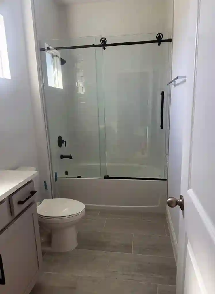 Master w/ Private Bath - Lake Nona