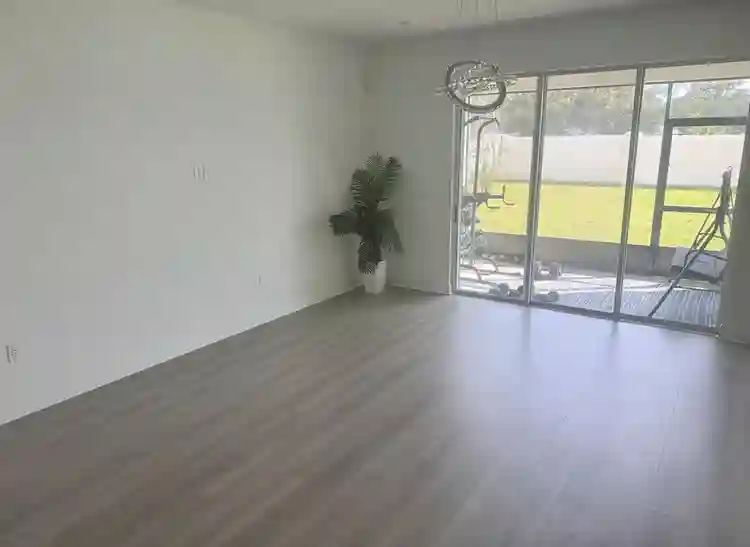 Master w/ Private Bath - Lake Nona