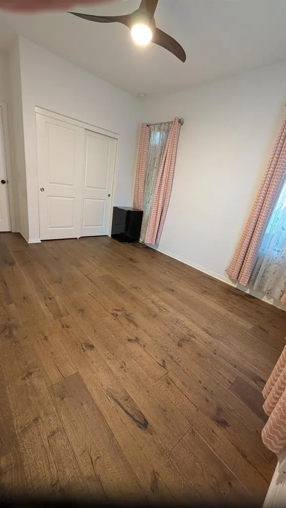 Cozy Private Room & Private Bath