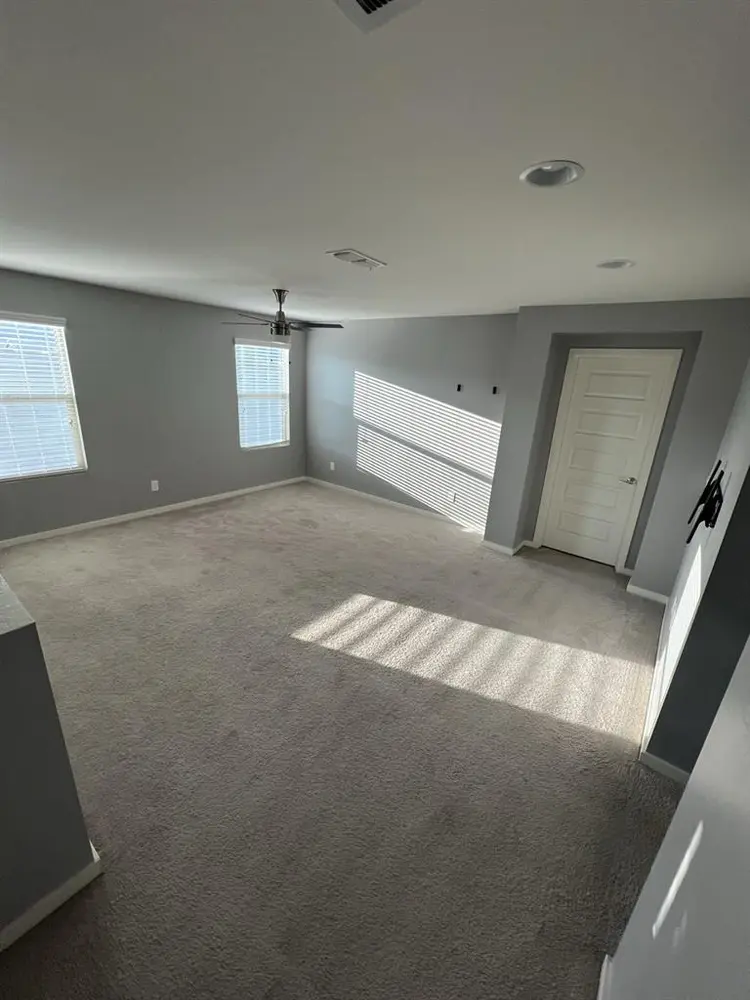 Room for rent with loft