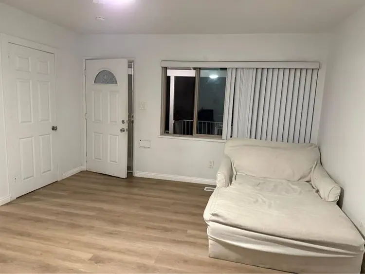 College Grove room avail 11/12/26