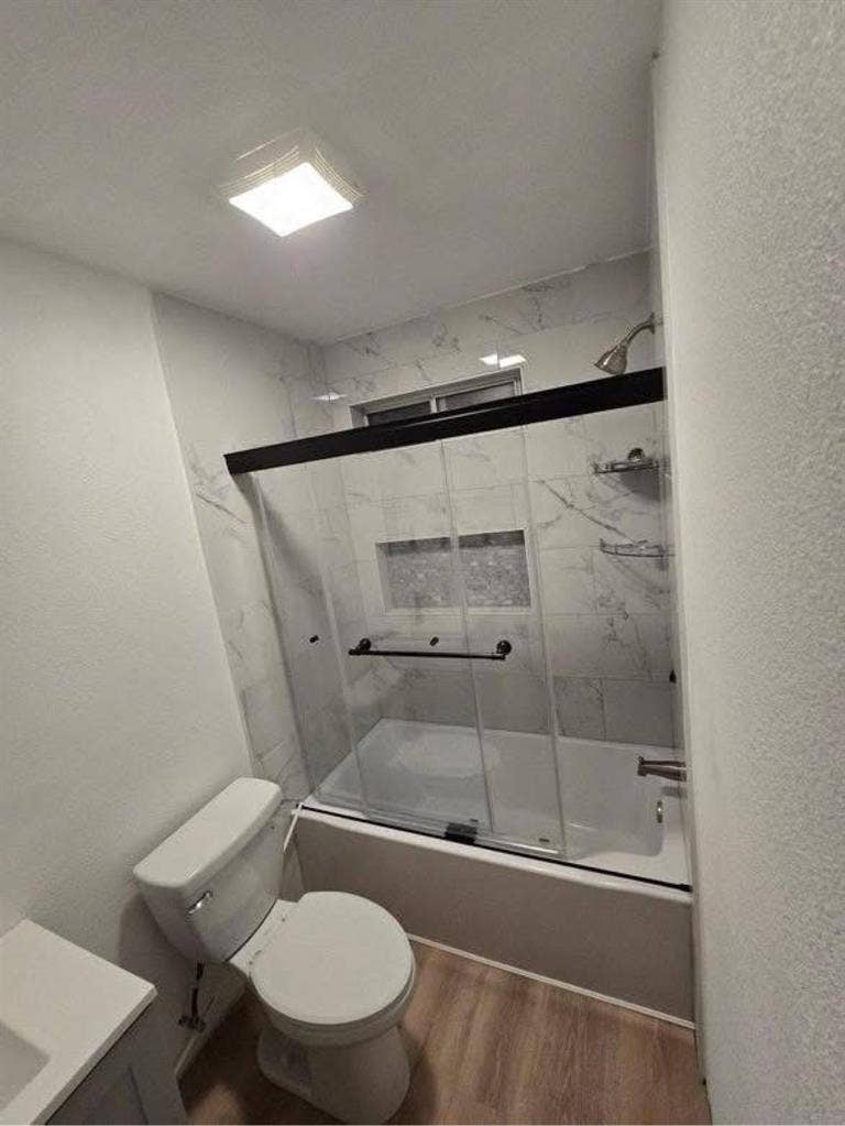 College Grove room avail 11/12/26