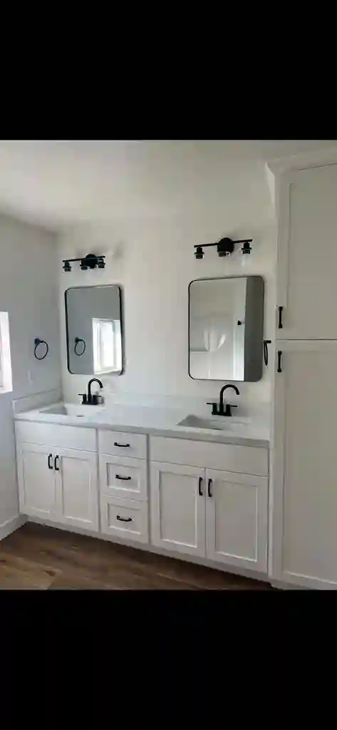 Large bedroom with private bathroom