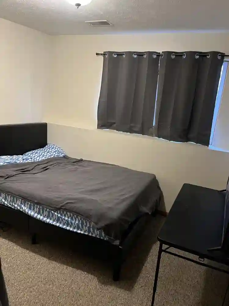 Zeeland Room For Rent