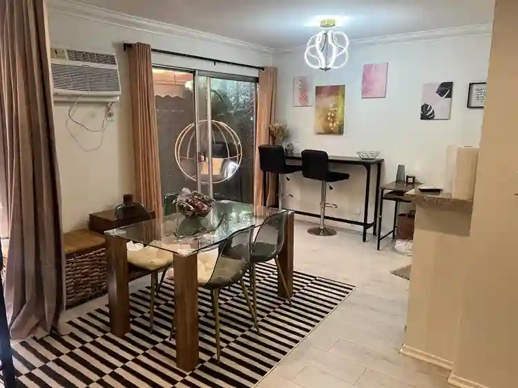Dream Shared Space in BH ASAP $800!