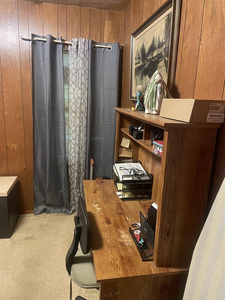 Room in ucity nice location