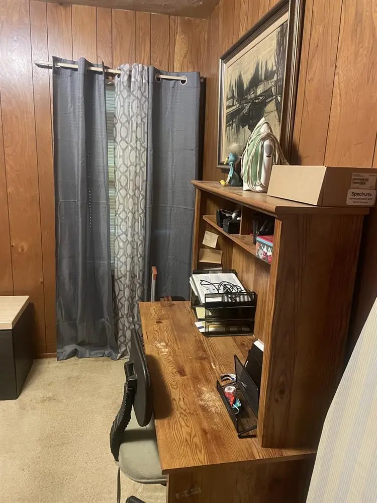 Room in ucity nice location