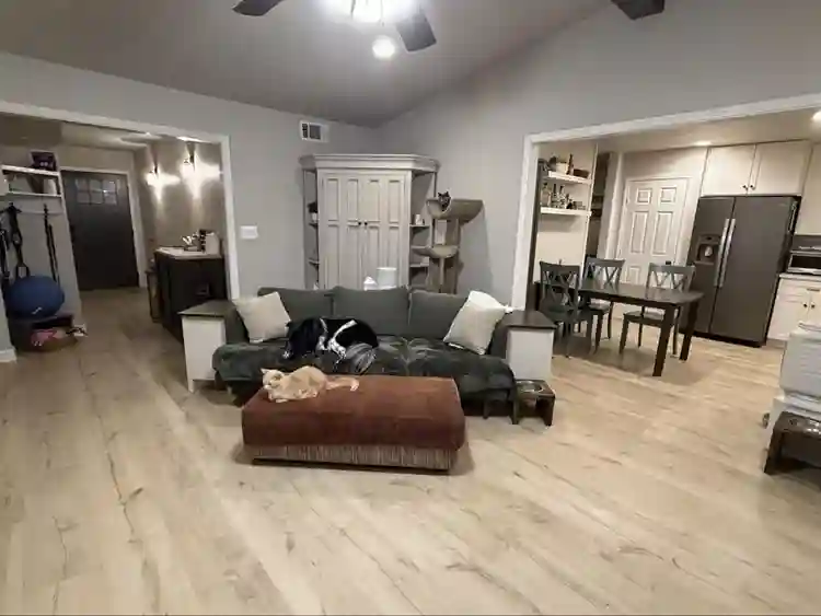 Master Bedroom w/ Private Bathroom