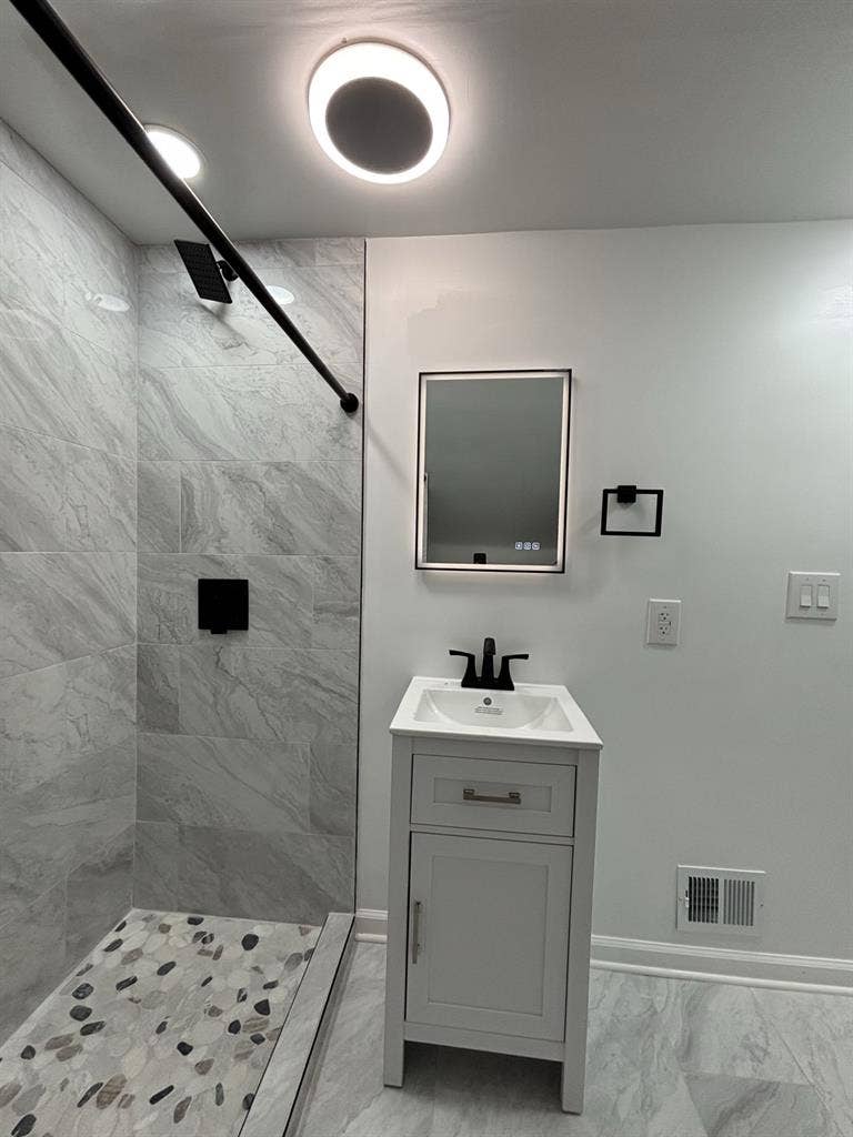 Furnished Modern Room for Rent