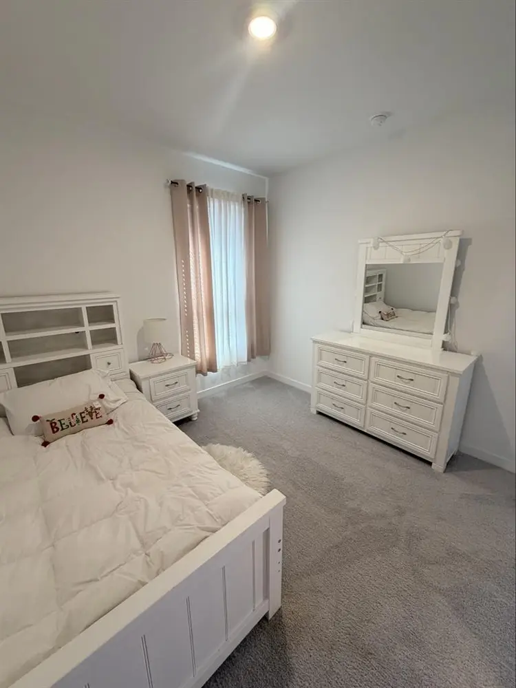 Private Bedroom For Rent