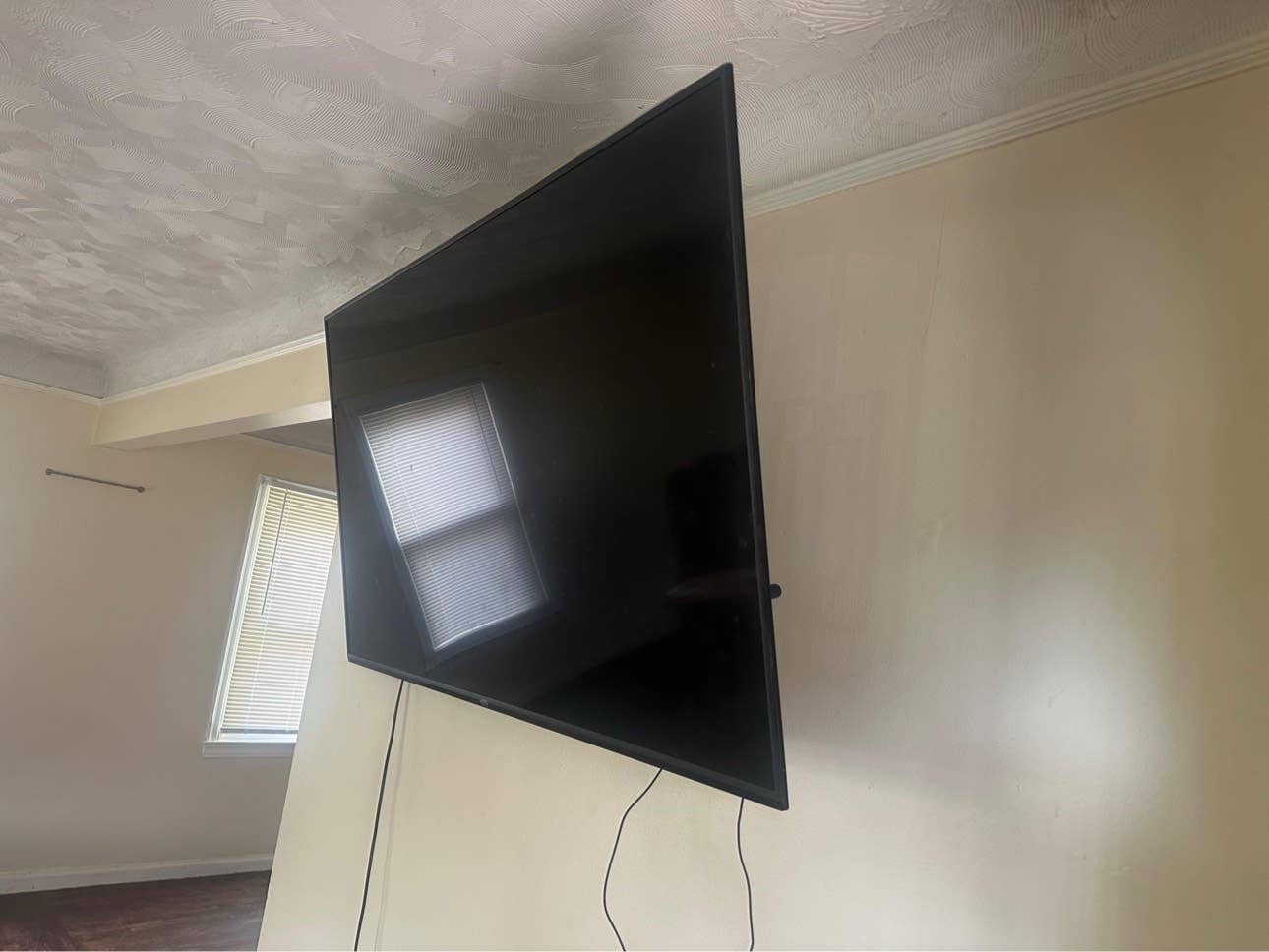 Room available in the middle of it