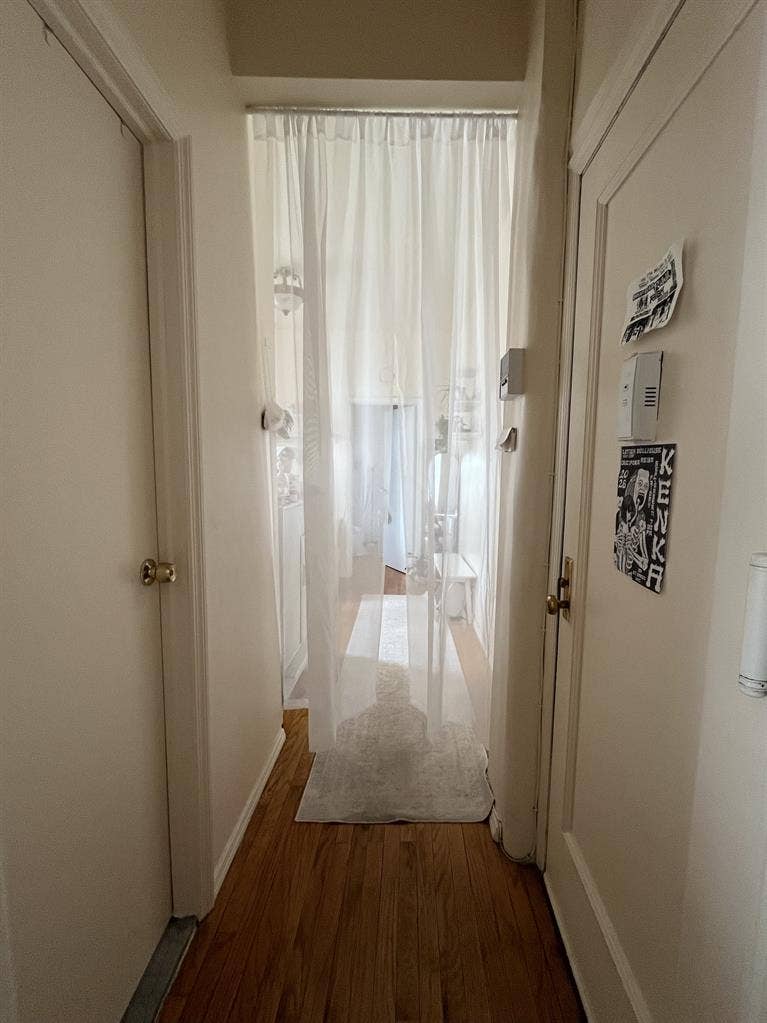 Bright, clean apartment in Queens