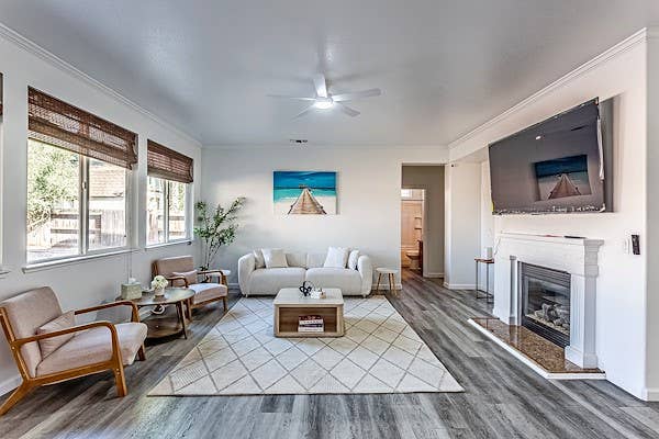 Private Room w/ Utilities & Wi-Fi