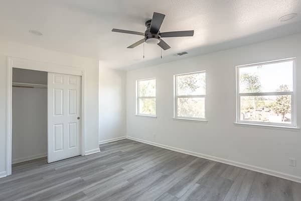 Private Room w/ Utilities & Wi-Fi