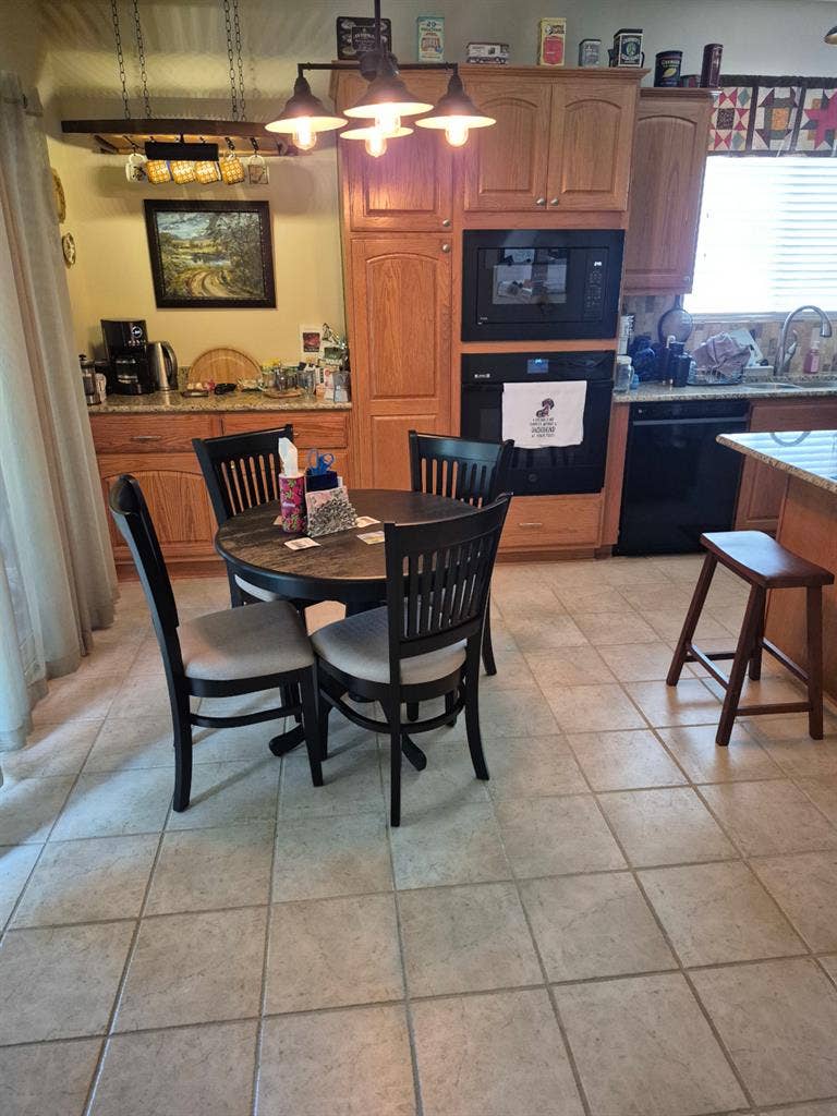 Room Available in Georgetown