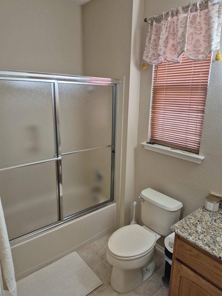 Room Available in Georgetown
