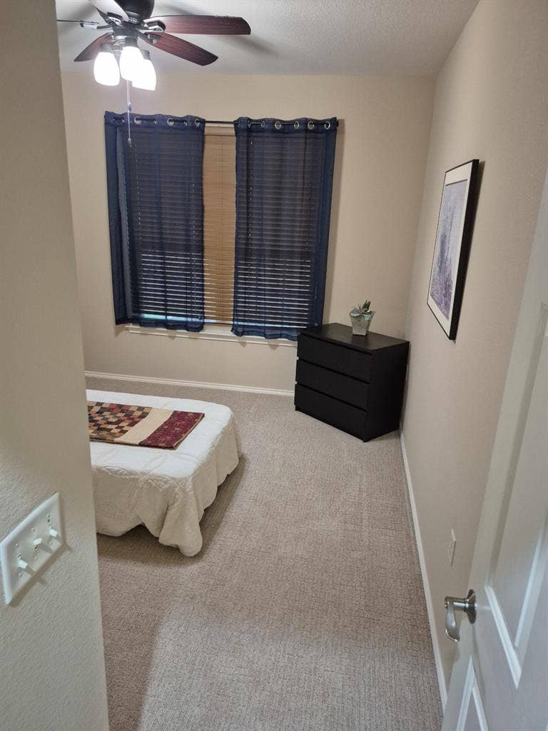 Room Available in Georgetown