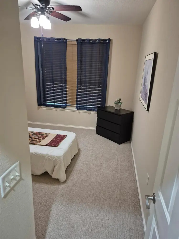 Room Available in Georgetown