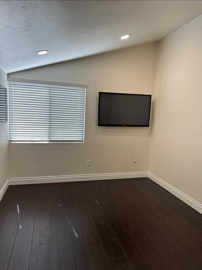 Lake Murray Bedroom for Rent