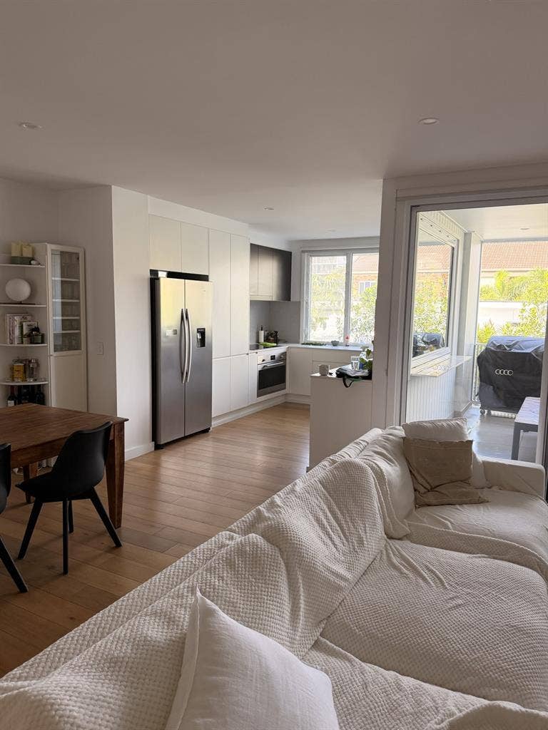 LARGE ROOM W ENSUITE